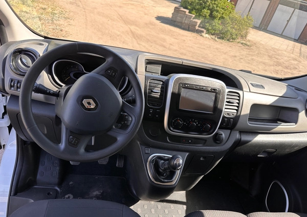 Renault Trafic cena 35000 przebieg: 170000, rok produkcji 2015 z Wągrowiec małe 232